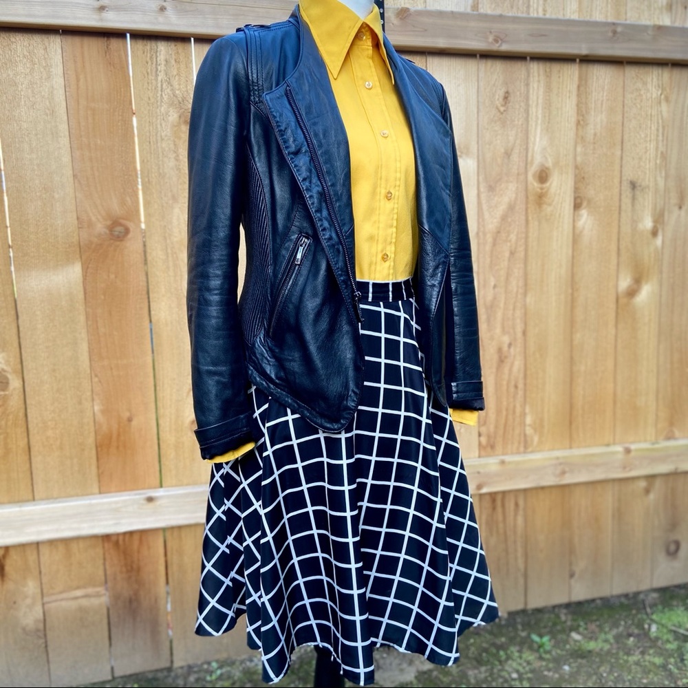 Black & White Crosshatch Grid Pattern A-Line Skirt